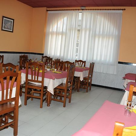 Hostal La Torre II Puente de Domingo Florez ภายนอก รูปภาพ