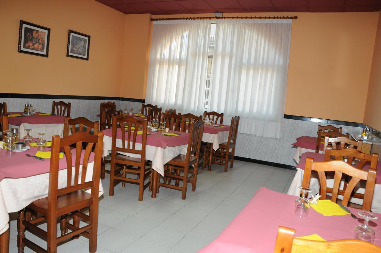 Hostal La Torre II Puente de Domingo Florez ภายนอก รูปภาพ