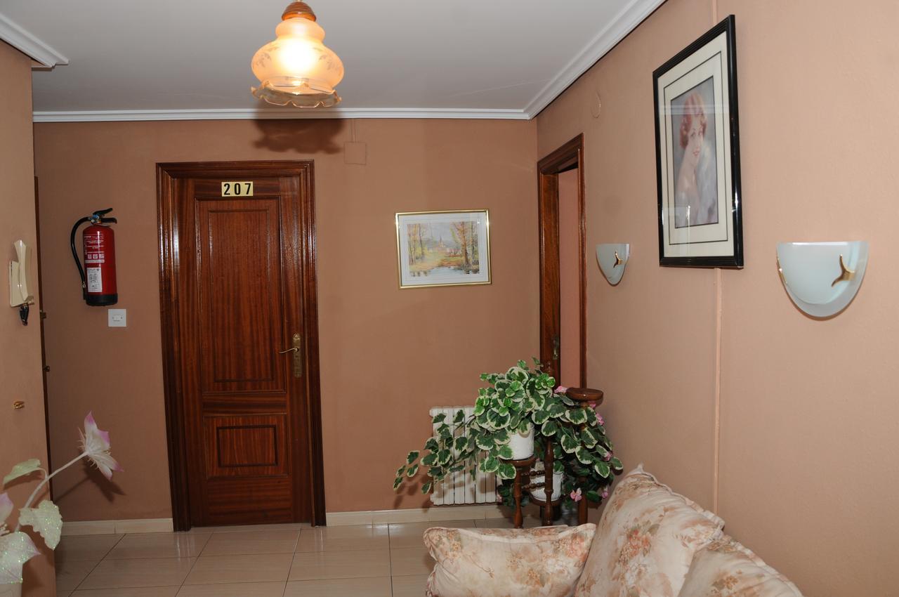 Hostal La Torre II Puente de Domingo Florez ภายนอก รูปภาพ