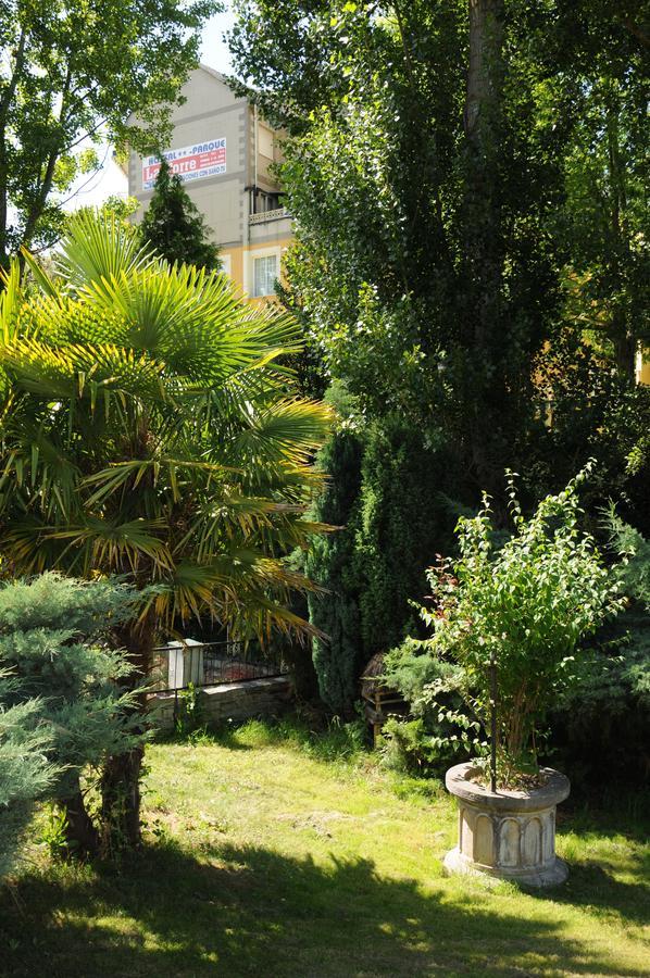Hostal La Torre II Puente de Domingo Florez ภายนอก รูปภาพ